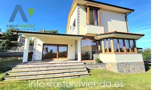 Chalet en venta en Celorio-Poó-Parres en Llanes