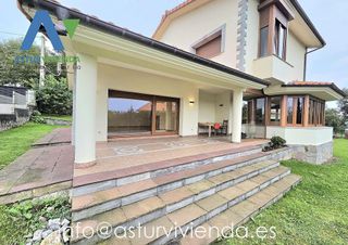 Chalet en venta en Celorio-Poó-Parres en Llanes