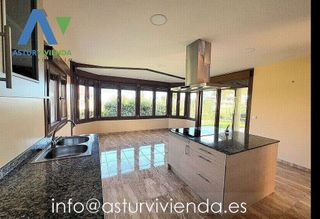 Chalet en venta en Celorio-Poó-Parres en Llanes