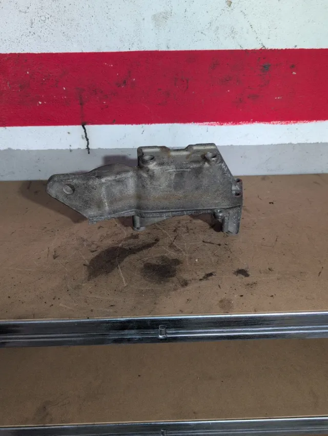 Soporte Motor 036199275