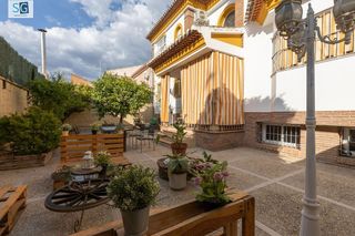 Casa adosada en venta en Atarfe