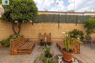 Casa adosada en venta en Atarfe