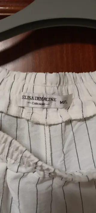 Conjunto pantalón y Blusa blanca con rayas y nudo