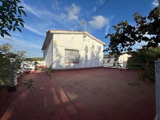 Chalet en venta en Mas Trader-Corral D’En Tort-Corral D’En Cona en Cubelles