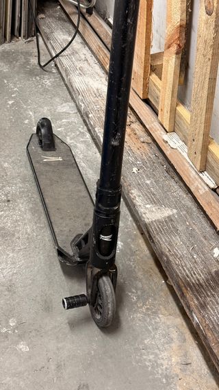 Scoot de Stunt Negro