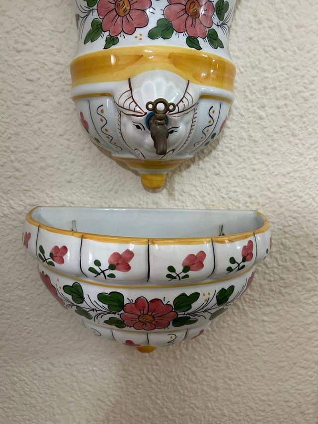 Fuente de pared decorativa cerámica
