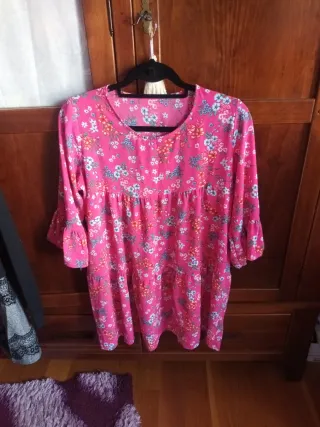 Vestido fucsia estampado flores T42