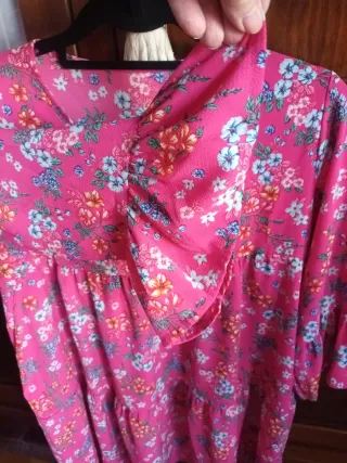 Vestido fucsia estampado flores T42