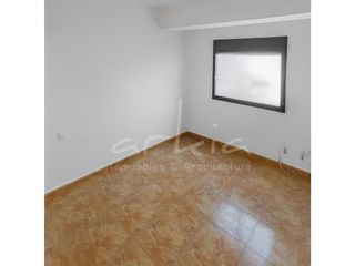 Piso en venta en El Mercado en Manises