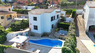 Chalet en venta en Mas Pere-Río de Oro en Calonge