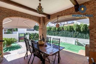 Chalet en venta en Huétor Vega