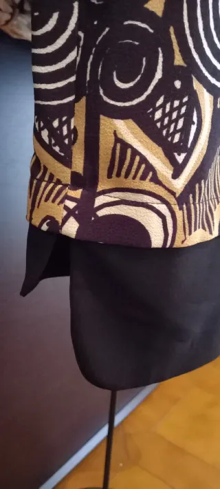 Abito fantasia beige e multicolor