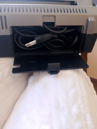 Máquina de escribir electrónica Panasonic R194