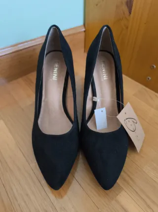 Zapatos de tacón negros