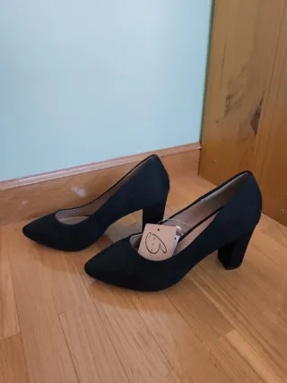 Zapatos de tacón negros