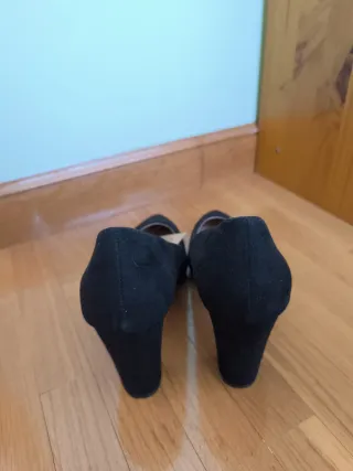 Zapatos de tacón negros