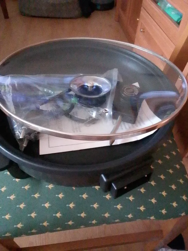 Pizza Pan Eléctrica 1500W