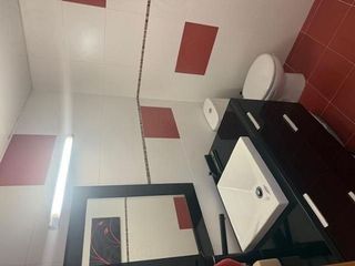 Casa adosada en venta en Torre Baró en Barcelona