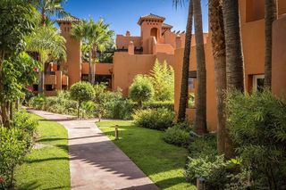 Piso en venta en Los Naranjos - Las Brisas en Marbella