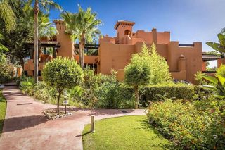 Piso en venta en Los Naranjos - Las Brisas en Marbella