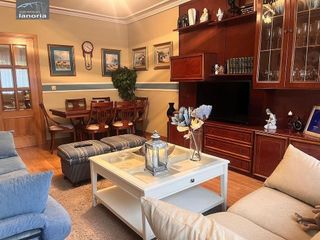 Piso en venta en Feria en Albacete