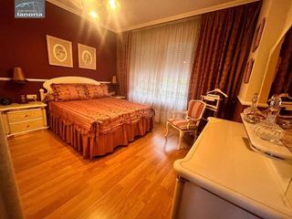 Piso en venta en Feria en Albacete