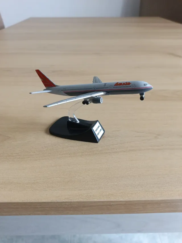 Modellino Aereo Boeing 767-300