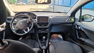 Peugeot 208 2019