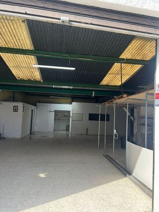 Nave industrial en alquiler en El Carmen en Manises