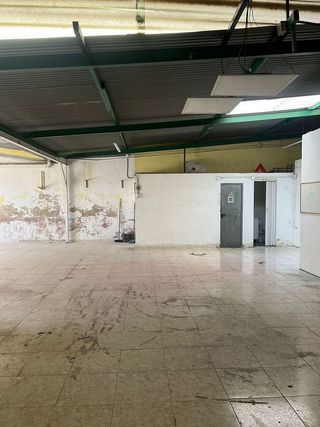 Nave industrial en alquiler en El Carmen en Manises