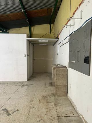 Nave industrial en alquiler en El Carmen en Manises