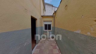 Casa adosada en venta en Mancha Real