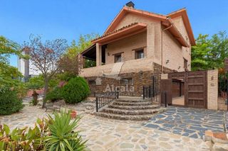 Chalet en venta en Campo Real