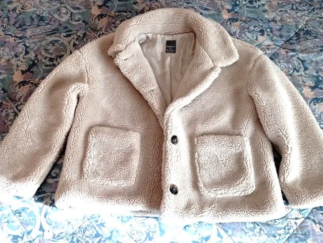 Chaqueta borreguito gruesa corta