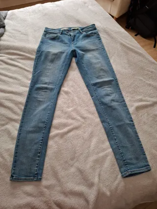 Pantalón pitillo Sfera azul