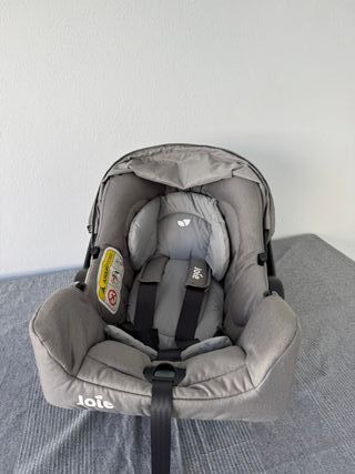 Carrito Mutsy Gris + Capazo Joie Gris