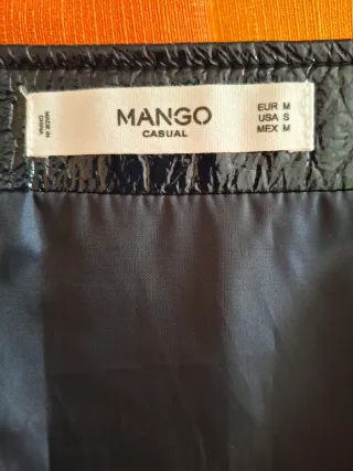 Minifalda efecto piel con cremalleras