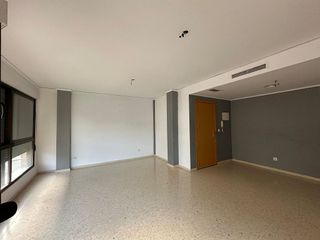 Piso en venta en Monserrat