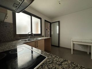 Piso en venta en Monserrat