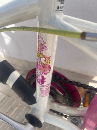 Bicicleta niña rosa y blanca