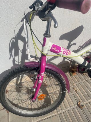Bicicleta niña rosa y blanca