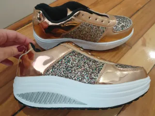 Zapatillas glitter ligeras sin estrenar