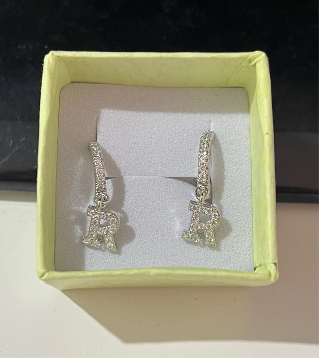 Pendientes Aro Letra R Brillantes