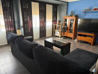 Piso en venta en El Castellar-L´Oliveral en Valencia