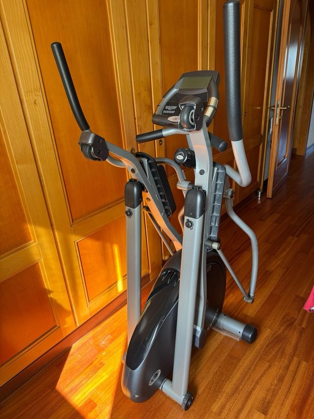 Ellittica professionale Andes 207