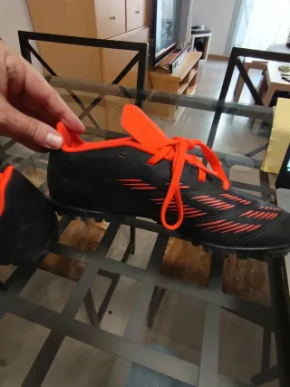 Botas de fútbol Adidas Predator multitacos