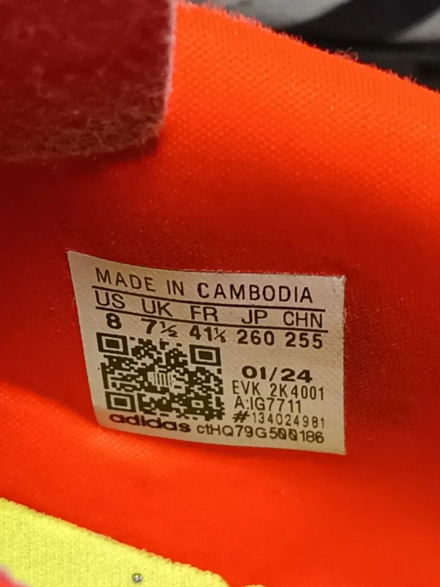 Botas de fútbol Adidas Predator multitacos