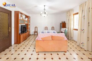 Casa adosada en venta en Atarfe