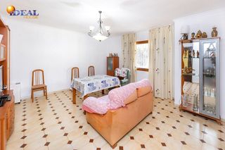 Casa adosada en venta en Atarfe