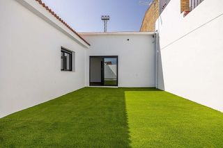 Casa adosada en venta en Valencina de la Concepción